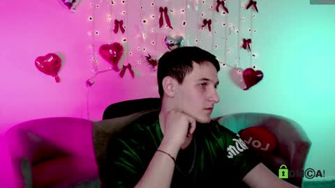 lizzie_boom online show from May 5, 2026, 11:46 pm