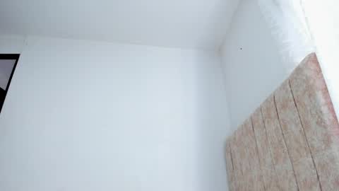 Snapshot of lizziemontana2 chatting on May 29, 2026, 9:24 pm online show from May 29, 2026, 9:24 pm