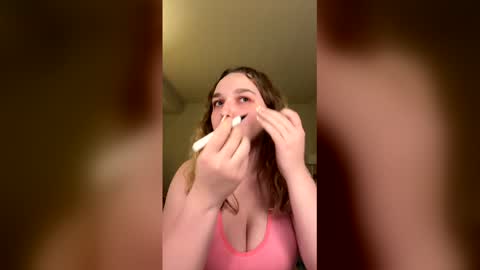 Snapshot of lizzyrosie chatting on March 4, 2026, 1:44 am lizzyrosie online show from March 4, 2026, 1:44 am