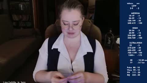 Lia online show from March 6, 2026, 6:04 pm