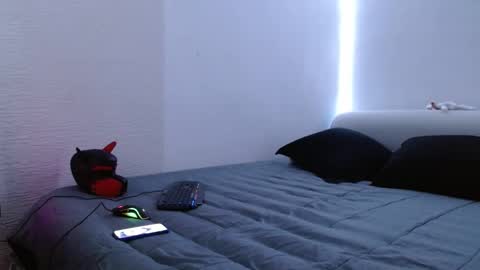 Snapshot of lliamm_2 chatting on February 1, 2025, 6:51 pm lliamm 2 online show from February 1, 2025, 6:51 pm