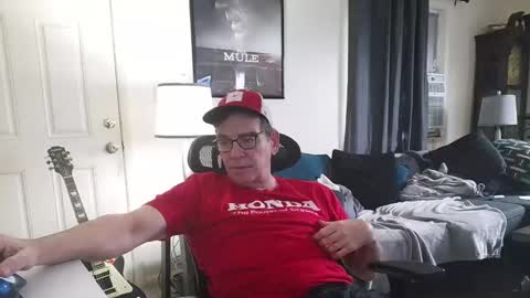 Snapshot of lngdickdaddy chatting on November 9, 2025, 2:04 pm LongDick Daddy online show from November 9, 2025, 2:04 pm