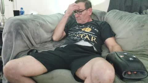 Snapshot of lngdickdaddy chatting on April 16, 2026, 12:22 am LongDick Daddy online show from April 16, 2026, 12:22 am