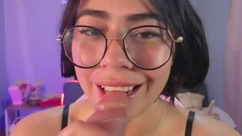 Pamela online show from June 23, 2026, 3:32 pm