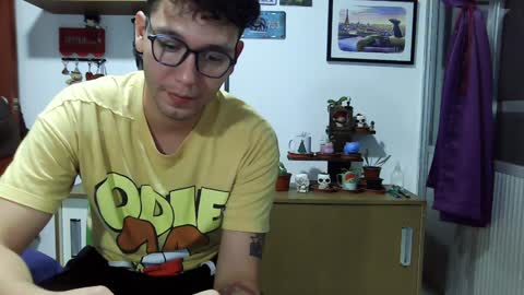 Snapshot of lobomx19 chatting on December 24, 2024, 2:43 am Lobo online show from December 24, 2024, 2:43 am