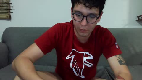 Snapshot of lobomx19 chatting on February 15, 2025, 3:20 am Lobo online show from February 15, 2025, 3:20 am