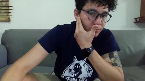 Snapshot of lobomx19 chatting on March 1, 2025, 3:38 pm Lobo online show from March 1, 2025, 3:38 pm