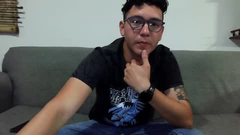 Snapshot of lobomx19 chatting on March 6, 2025, 1:16 am Lobo online show from March 6, 2025, 1:16 am