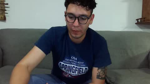 Snapshot of lobomx19 chatting on March 8, 2025, 5:28 am Lobo online show from March 8, 2025, 5:28 am