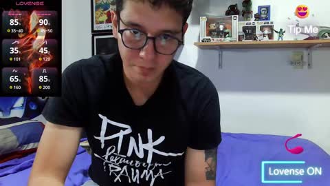 Snapshot of lobomx19 chatting on September 16, 2025, 1:50 am Lobo online show from September 16, 2025, 1:50 am