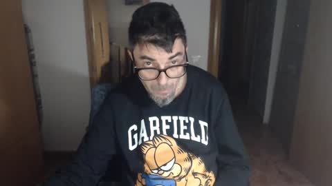 lobosolitario73 online show from November 3, 2025, 11:37 pm