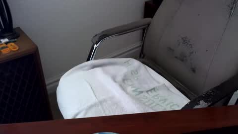 Snapshot of loco_joe chatting on April 1, 2026, 7:44 pm Loco Joe online show from April 1, 2026, 7:44 pm
