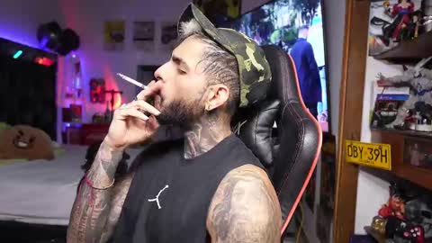 logan_hugh8 online show from March 21, 2026, 10:31 am