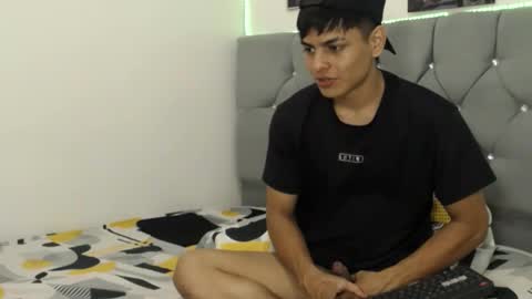 loganjhonson19 online show from February 4, 2026, 2:39 am