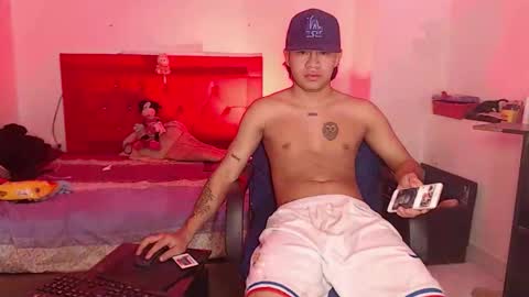 Snapshot of logannthh chatting on May 8, 2026, 11:10 pm logannthh online show from May 8, 2026, 11:10 pm