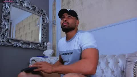 U can call me Logan online show from October 6, 2025, 3:26 am