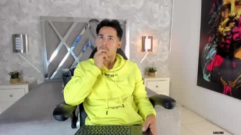 Snapshot of loghan_fox chatting on October 8, 2025, 2:42 am Loghan online show from October 8, 2025, 2:42 am