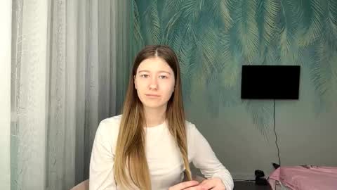 Snapshot of loisecromack chatting on March 25, 2026, 12:55 pm Kate online show from March 25, 2026, 12:55 pm