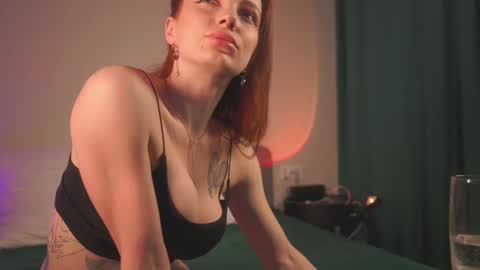 Snapshot of loisjo chatting on March 3, 2025, 5:31 am LoisVacation time online show from March 3, 2025, 5:31 am