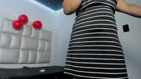 lola_js online show from June 25, 2026, 11:48 am