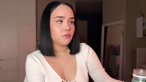 lola_razee online show from July 12, 2026, 12:01 am