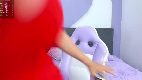 Snapshot of lola_sweeet18 chatting on May 18, 2026, 9:37 am lola_sweeet18 online show from May 18, 2026, 9:37 am