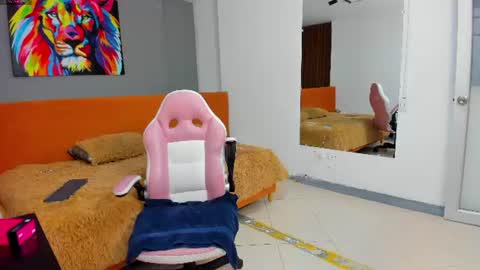 Snapshot of lola_sweeet18 chatting on July 8, 2026, 9:14 am lola_sweeet18 online show from July 8, 2026, 9:14 am