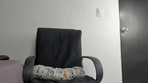 Snapshot of lolabunnysc chatting on May 14, 2026, 2:13 pm lolabunnysc online show from May 14, 2026, 2:13 pm