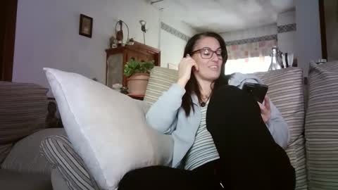 LOLA HUESO y ERIC online show from February 3, 2026, 9:36 am