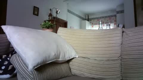 LOLA HUESO y ERIC online show from February 16, 2026, 9:16 am