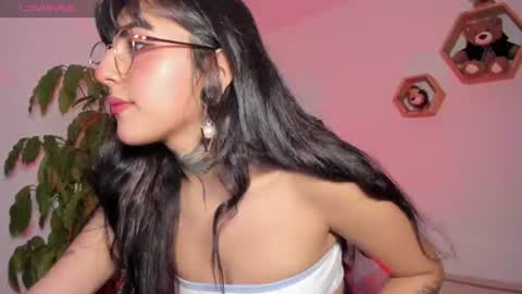 Snapshot of lolaleah_ chatting on July 16, 2026, 10:49 pm Lola online show from July 16, 2026, 10:49 pm