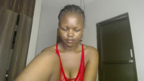 lolamia7 online show from February 21, 2025, 7:34 am