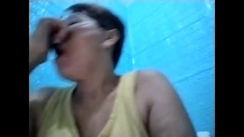 Snapshot of lolamommie chatting on January 16, 2026, 11:53 pm tey online show from January 16, 2026, 11:53 pm