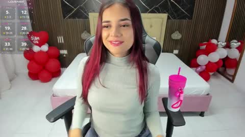 Snapshot of lolly18_ chatting on February 20, 2025, 12:04 pm lolly18_ online show from February 20, 2025, 12:04 pm