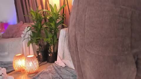Snapshot of lolly_js_ chatting on June 15, 2026, 1:19 am Lolly online show from June 15, 2026, 1:19 am