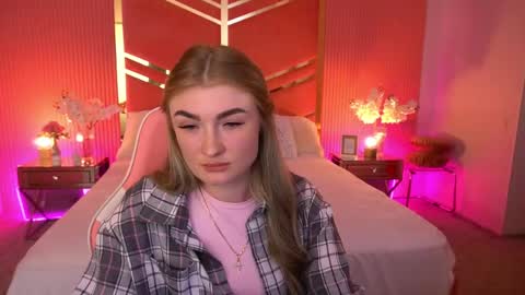 Loli online show from May 4, 2026, 7:37 am