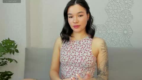 lolly_turner online show from April 2, 2026, 3:48 am