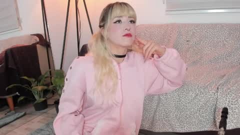 Lolly online show from April 6, 2026, 2:42 am