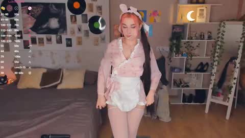 Lona online show from February 9, 2026, 6:45 pm