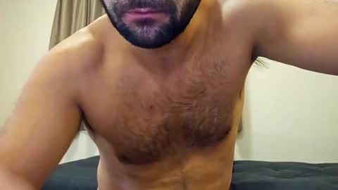 Snapshot of london_1987 chatting on December 31, 2024, 1:26 am Sonny online show from December 31, 2024, 1:26 am