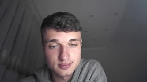 london_tomy online show from December 21, 2025, 2:19 am