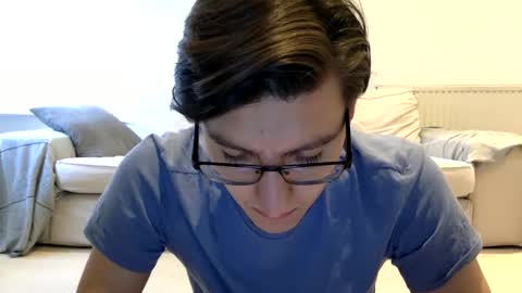 Snapshot of londonboy405 chatting on February 18, 2025, 4:05 pm londonboy405 online show from February 18, 2025, 4:05 pm
