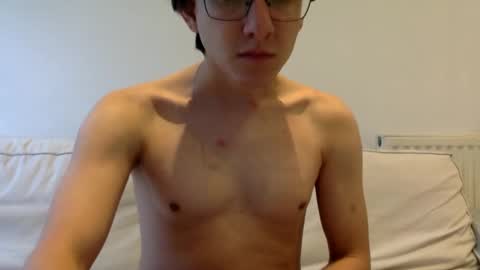 Snapshot of londonboy405 chatting on February 25, 2025, 3:16 pm londonboy405 online show from February 25, 2025, 3:16 pm