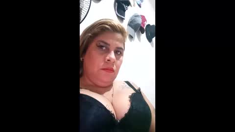 lonelywoman44 online show from February 1, 2026, 2:10 am