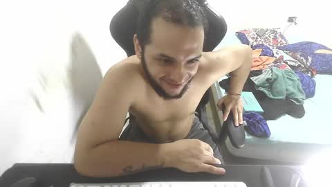 Snapshot of long_dick_boy_ chatting on April 21, 2026, 5:14 am Marvin Santiago online show from April 21, 2026, 5:14 am