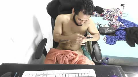 Snapshot of long_dick_boy_ chatting on April 25, 2026, 6:27 am Marvin Santiago online show from April 25, 2026, 6:27 am