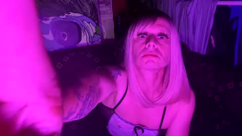 longbeachcd69 online show from January 2, 2025, 12:03 pm