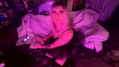 longbeachcd69 online show from January 10, 2025, 11:54 am