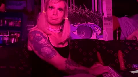 longbeachcd69 online show from February 15, 2025, 7:06 am