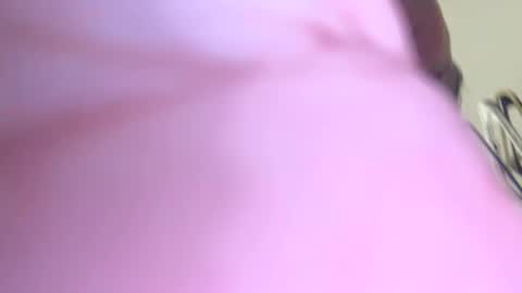 Snapshot of longdick136583483 chatting on December 4, 2025, 1:48 am longdick136583483 online show from December 4, 2025, 1:48 am